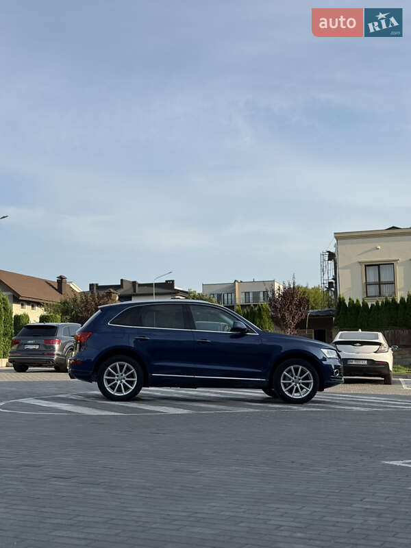 Внедорожник / Кроссовер Audi Q5 2016 в Ровно