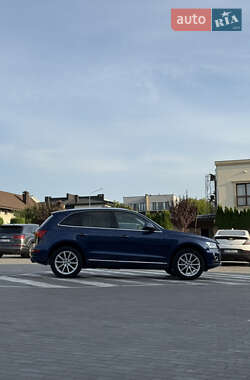 Внедорожник / Кроссовер Audi Q5 2016 в 