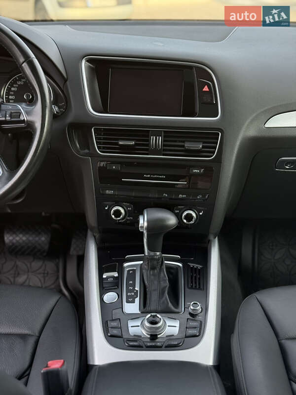 Внедорожник / Кроссовер Audi Q5 2016 в Ровно