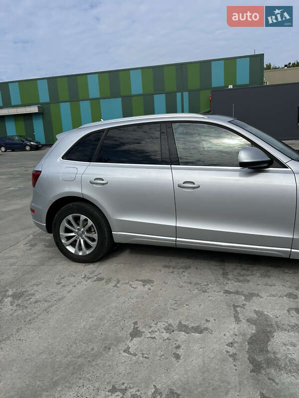 Внедорожник / Кроссовер Audi Q5 2013 в Дрогобыче