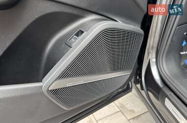 Внедорожник / Кроссовер Audi Q5 2019 в 