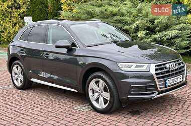 Внедорожник / Кроссовер Audi Q5 2018 в 