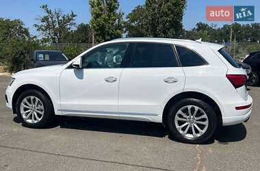 Внедорожник / Кроссовер Audi Q5 2015 в 