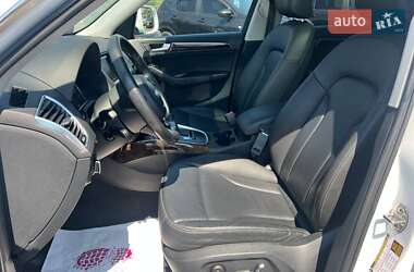 Внедорожник / Кроссовер Audi Q5 2015 в 