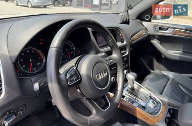 Внедорожник / Кроссовер Audi Q5 2015 в 