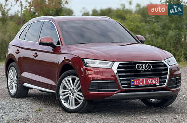 Внедорожник / Кроссовер Audi Q5 2017 в 