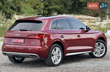 Внедорожник / Кроссовер Audi Q5 2017 в 