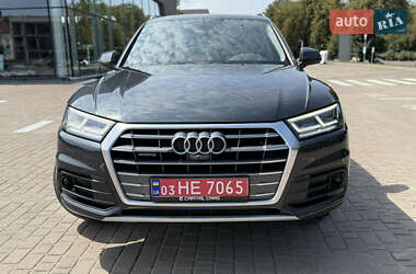 Внедорожник / Кроссовер Audi Q5 2018 в 