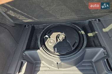 Внедорожник / Кроссовер Audi Q5 2015 в 