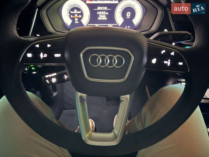 Внедорожник / Кроссовер Audi Q5 2023 в Киеве