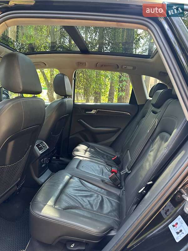 Внедорожник / Кроссовер Audi Q5 2010 в Черкассах