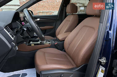 Внедорожник / Кроссовер Audi Q5 2022 в 