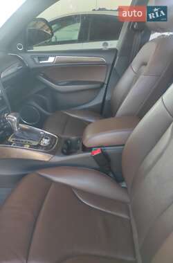 Внедорожник / Кроссовер Audi Q5 2016 в 