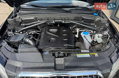 Внедорожник / Кроссовер Audi Q5 2015 в 