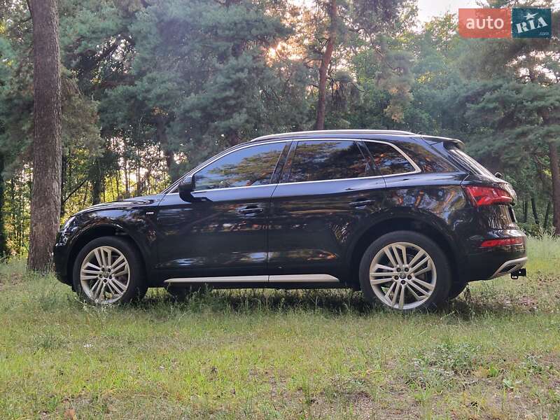 Внедорожник / Кроссовер Audi Q5 2019 в Ахтырке