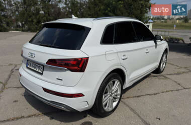 Внедорожник / Кроссовер Audi Q5 2020 в 