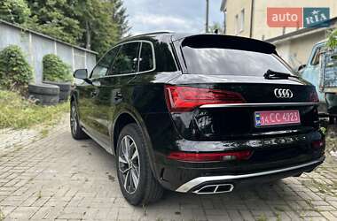 Внедорожник / Кроссовер Audi Q5 2021 в 