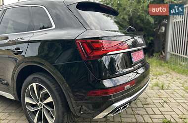 Внедорожник / Кроссовер Audi Q5 2021 в 