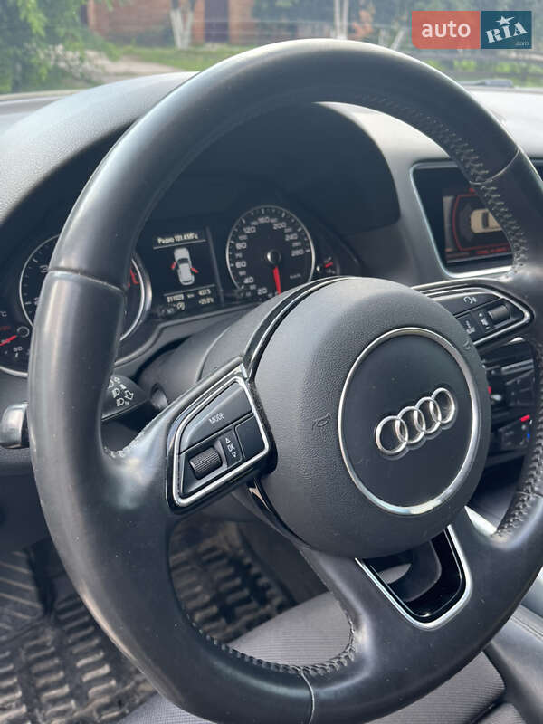 Позашляховик / Кросовер Audi Q5 2015 в Сумах