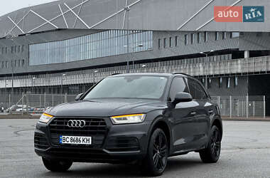 Позашляховик / Кросовер Audi Q5 2017 в Львові