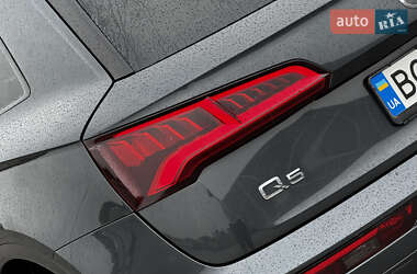 Внедорожник / Кроссовер Audi Q5 2017 в 