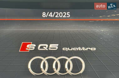 Внедорожник / Кроссовер Audi Q5 2017 в 