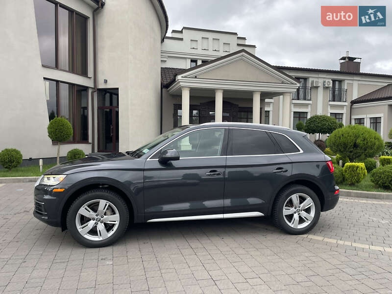 Внедорожник / Кроссовер Audi Q5 2019 в Стрые