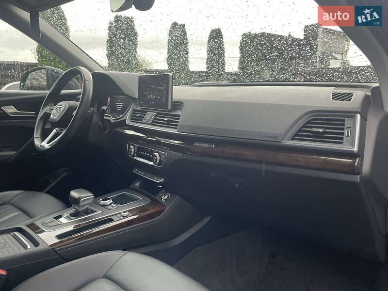 Внедорожник / Кроссовер Audi Q5 2019 в Стрые