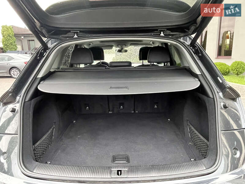 Внедорожник / Кроссовер Audi Q5 2019 в Стрые