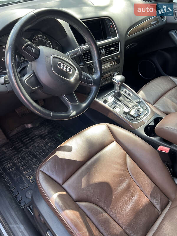 Внедорожник / Кроссовер Audi Q5 2016 в Самборе