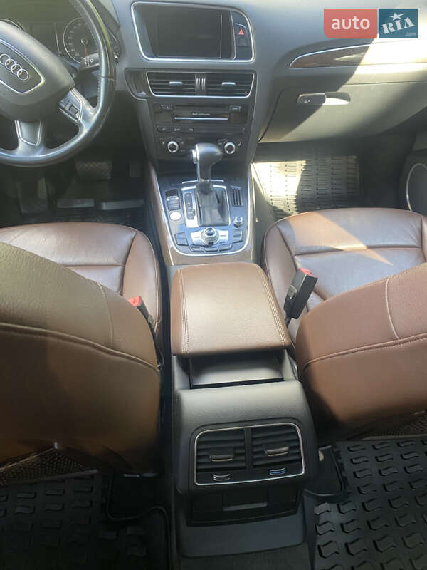 Внедорожник / Кроссовер Audi Q5 2016 в Самборе