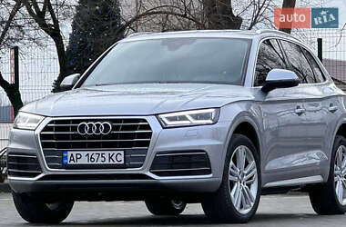 Внедорожник / Кроссовер Audi Q5 2018 в 