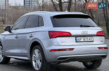 Внедорожник / Кроссовер Audi Q5 2018 в 