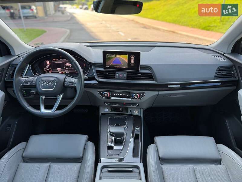 Внедорожник / Кроссовер Audi Q5 2019 в Киеве