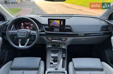 Внедорожник / Кроссовер Audi Q5 2019 в 