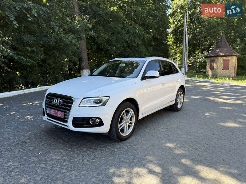 Внедорожник / Кроссовер Audi Q5 2015 в 