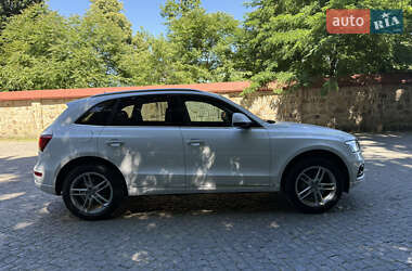 Внедорожник / Кроссовер Audi Q5 2015 в 