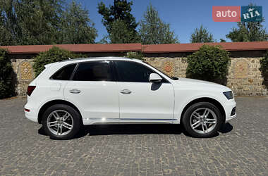 Внедорожник / Кроссовер Audi Q5 2015 в 