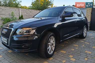 Внедорожник / Кроссовер Audi Q5 2012 в 