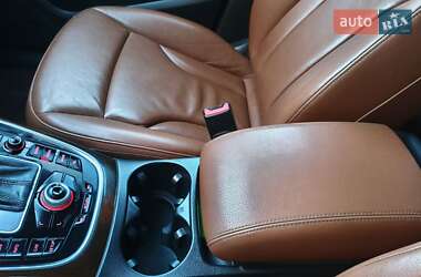 Внедорожник / Кроссовер Audi Q5 2012 в 