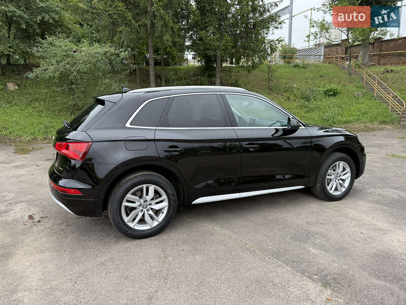 Внедорожник / Кроссовер Audi Q5 2019 в Виннице