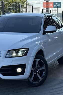 Внедорожник / Кроссовер Audi Q5 2016 в 