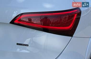 Внедорожник / Кроссовер Audi Q5 2016 в 
