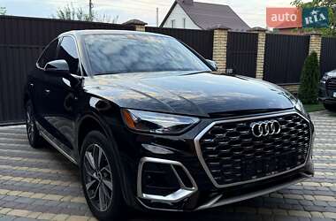 Внедорожник / Кроссовер Audi Q5 2022 в 