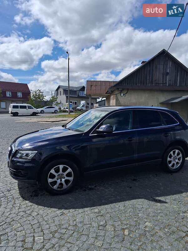 Внедорожник / Кроссовер Audi Q5 2010 в Чорткове