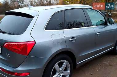 Внедорожник / Кроссовер Audi Q5 2011 в 