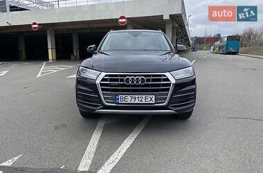Позашляховик / Кросовер Audi Q5 2018 в Львові