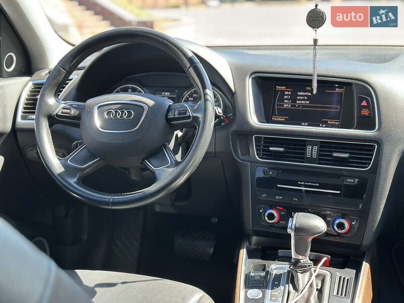 Внедорожник / Кроссовер Audi Q5 2015 в Днепре
