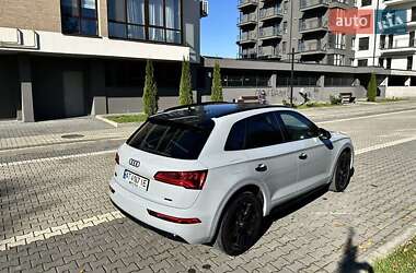 Внедорожник / Кроссовер Audi Q5 2019 в 