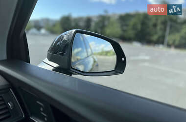 Внедорожник / Кроссовер Audi Q5 2018 в 